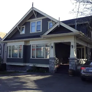 Gaslight Bed & Breakfast